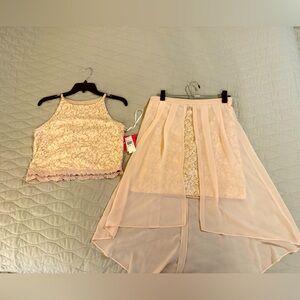 Gorgeous girls 2 piece set NWT size 16